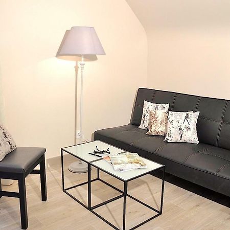 Au Jardin De Lisa Bed & Breakfast Cherreau Екстериор снимка
