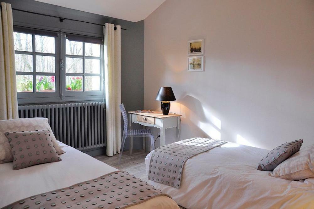 Au Jardin De Lisa Bed & Breakfast Cherreau Екстериор снимка