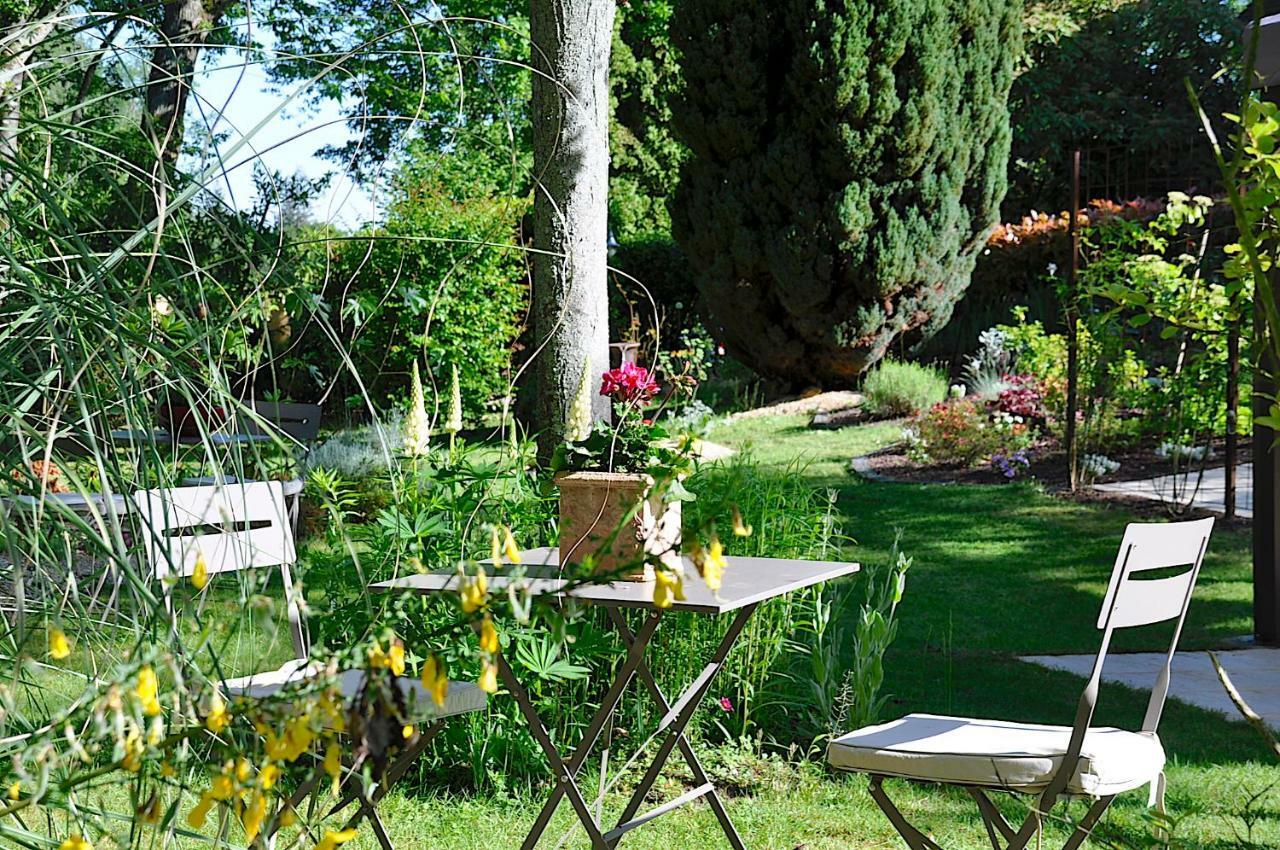 Au Jardin De Lisa Bed & Breakfast Cherreau Екстериор снимка